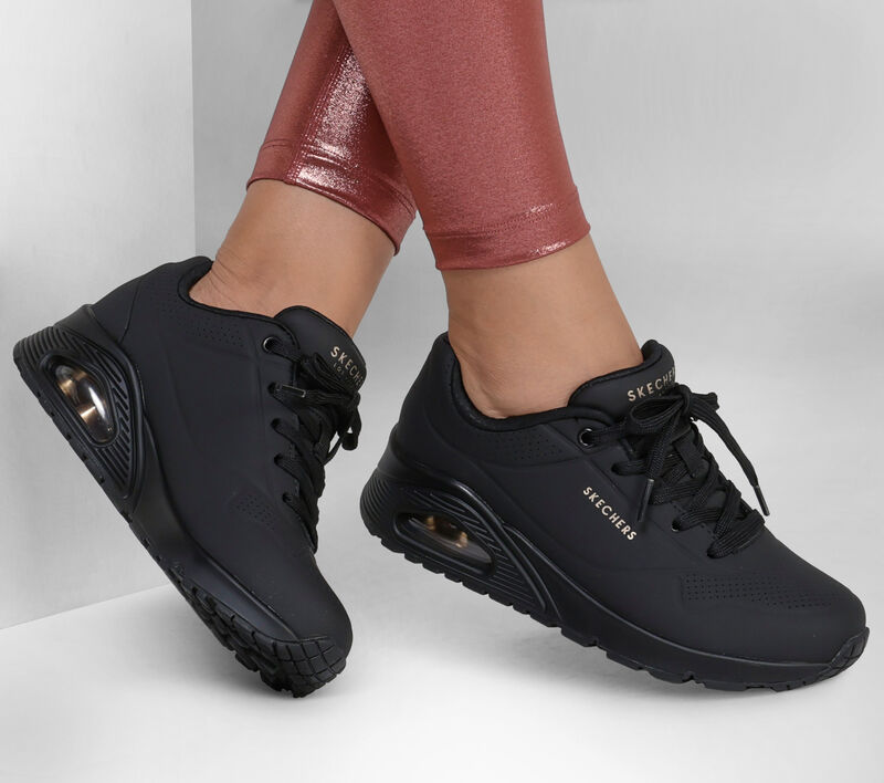 Women's Wide Fit Skechers 73690 Uno - Stand On Air Walking Sneakers - Black/Black